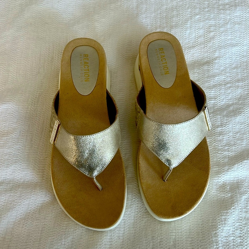 Kenneth Cole/Reaction gorgeous sandals. Excellent condition. New without tags.